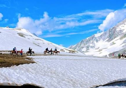 Chandigarh to Kashmir Self Drive Car