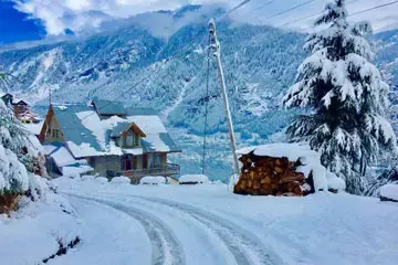 Manali Self Drive Car